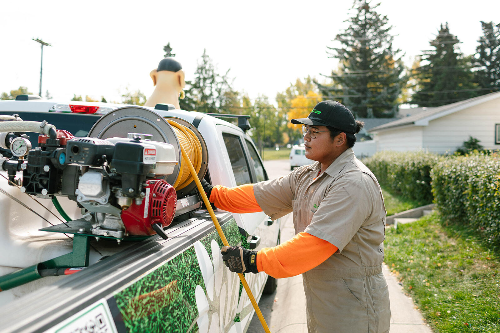 Top Signs It’s Time to Call a Professional Lawn Care Service